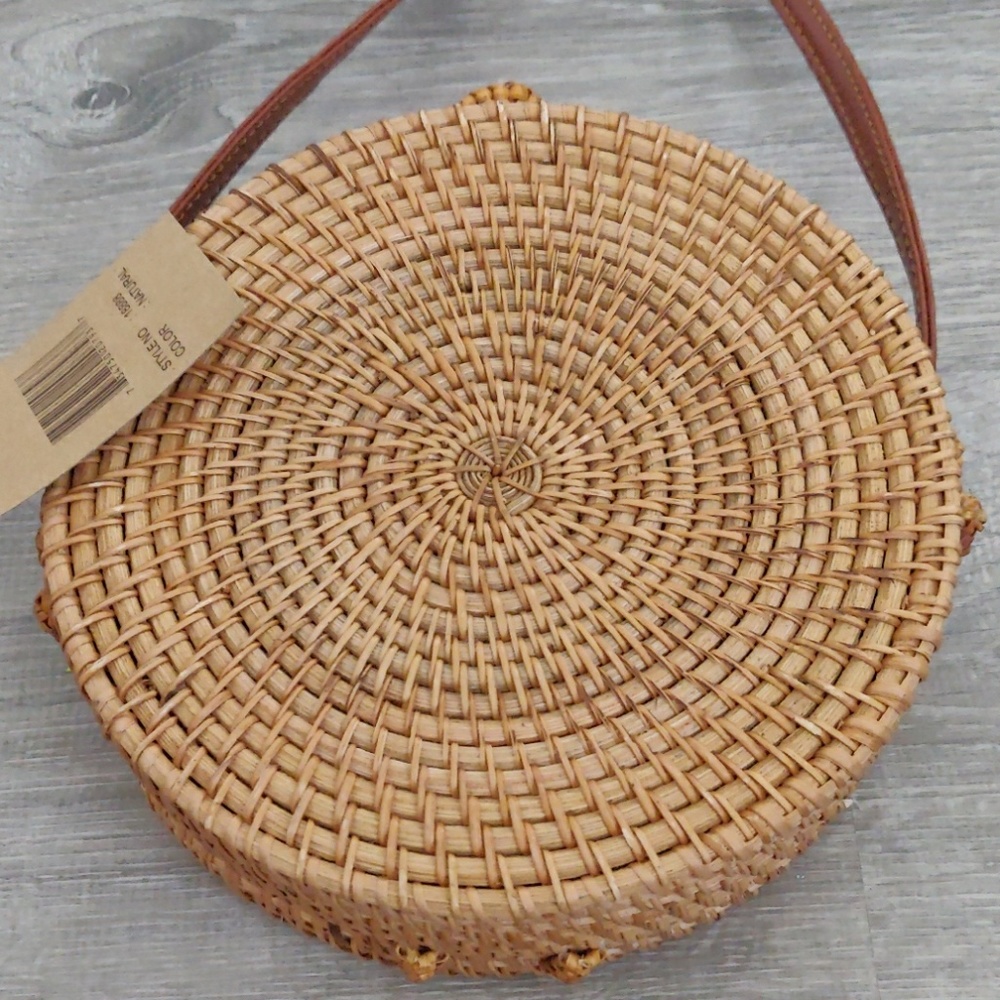 Hand woven bag - Picture 3 of 5